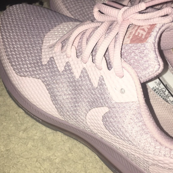 new woman’s Nike zoom all out 3m running sneakers - Picture 2 of 6